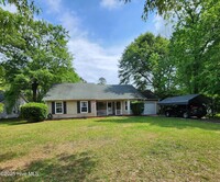 Building Photo - 400 Southwest Dr