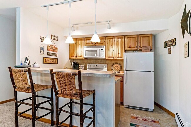 Building Photo - Classic Vail Retreat with 2 Kitchens, Loft Office, and 2-Car Garage