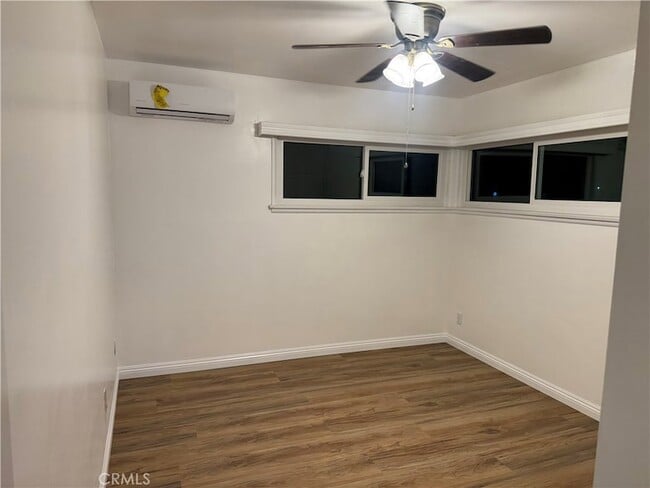 Building Photo - 656 W 33rd St