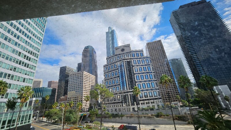 Building Photo - 1026 Ingraham St