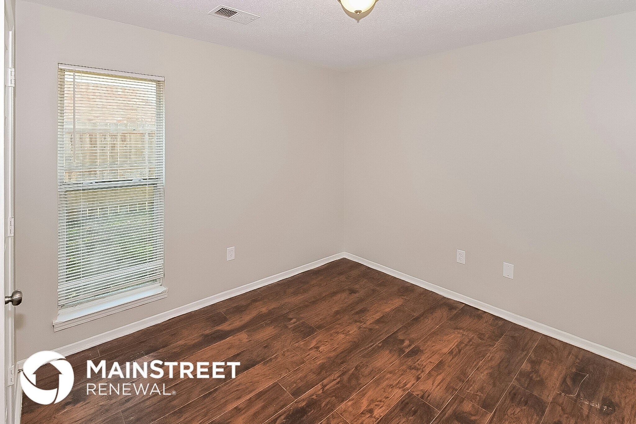 Building Photo - 10256 Palmer Dr