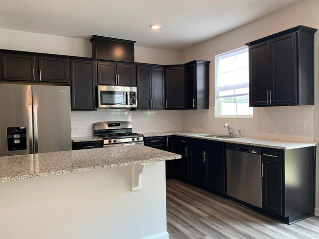 Building Photo - 6323 Andante Ave
