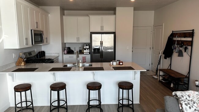 Building Photo - 3787 Soft Whisper Wy