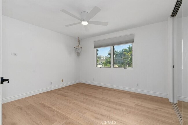 Building Photo - 600 Cliff Dr