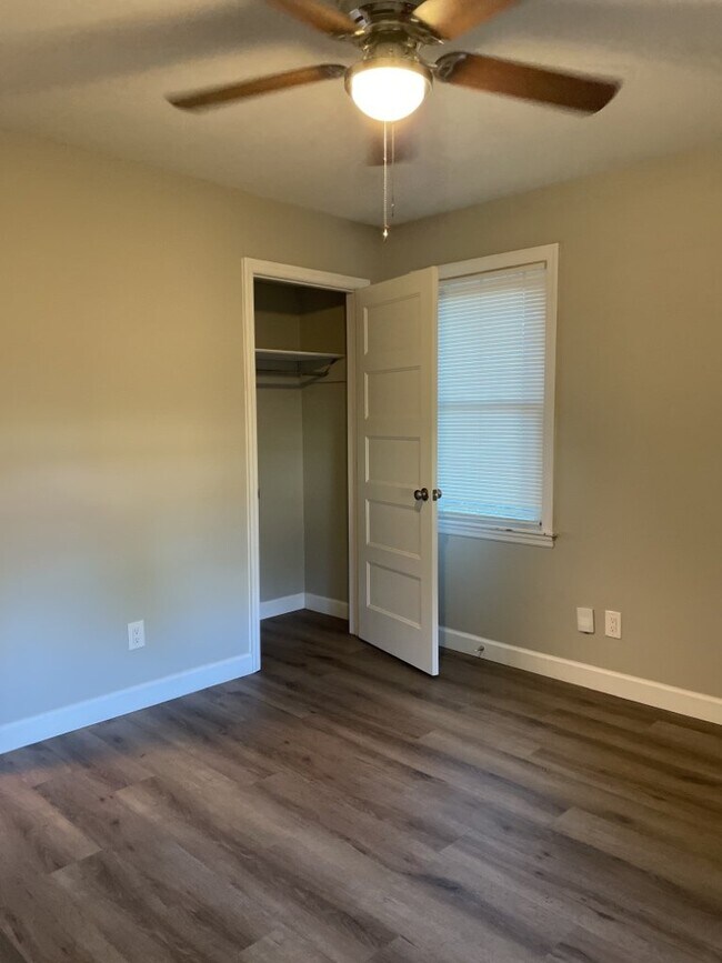 Building Photo - 113 Owens Cir