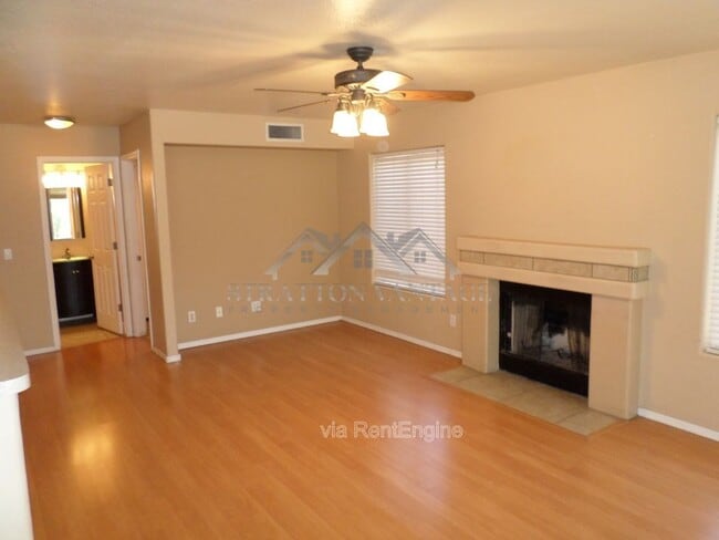 Building Photo - 1641 W Orchid Ln