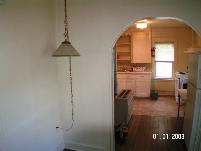 Building Photo - 2233 Buchanan Ave SW