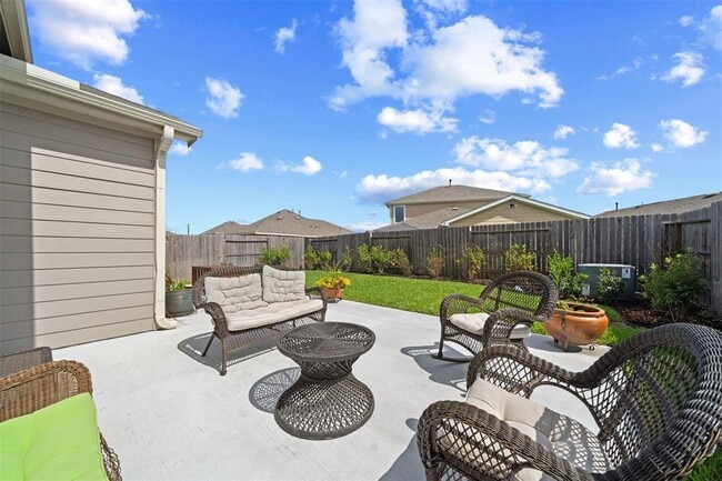 Building Photo - 28330 Little Hollow CT