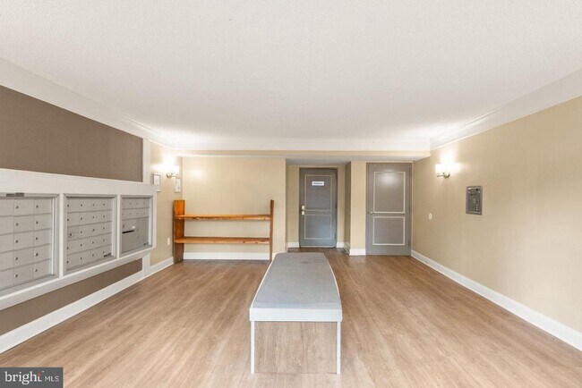 Building Photo - 7651 Tremayne Pl