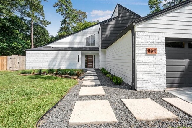 Building Photo - 11611 Pinyon Pl