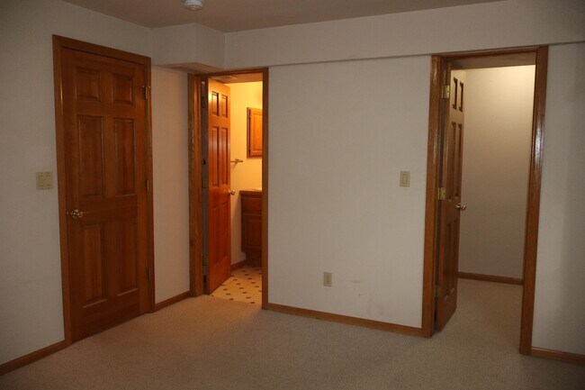 Building Photo - Room to Grow – 4 Bedrooms + Finished Basement