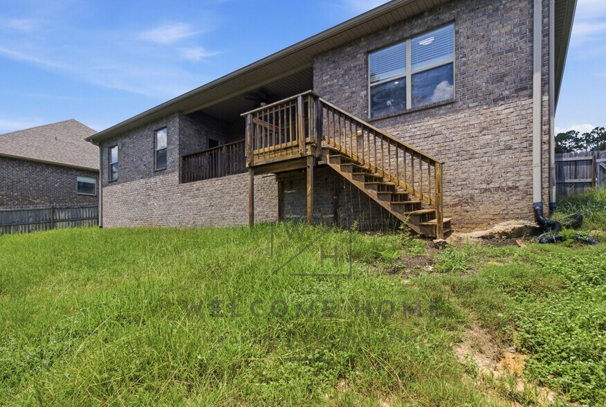 Building Photo - 734 Lime Ln