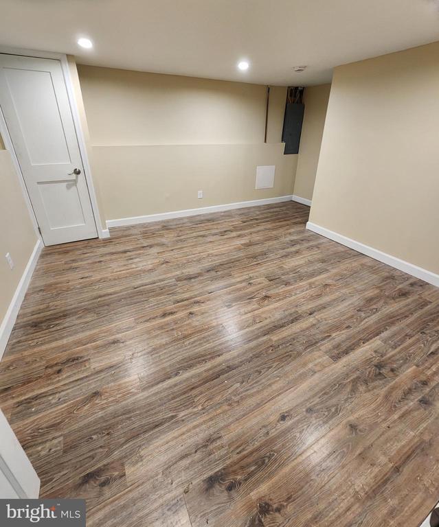 Building Photo - 2330 14th Pl SE