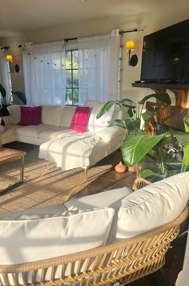 Building Photo - 3631 Manchester Ave