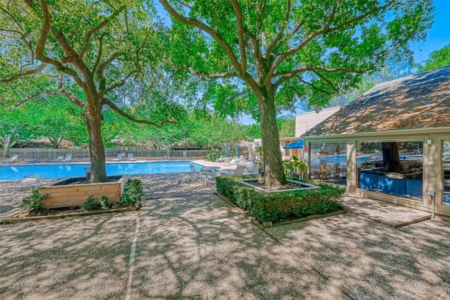 Building Photo - 1344 Chardonnay Dr
