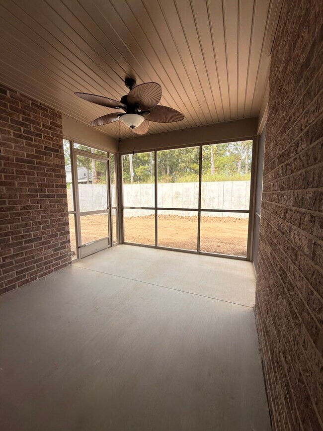 Building Photo - 3031-MF3-E4