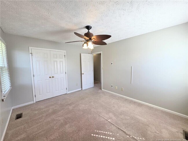 Building Photo - 2419 Lull Water Dr