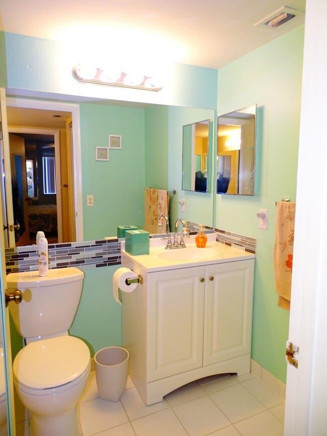 Building Photo - 409 Pine Glen Ln