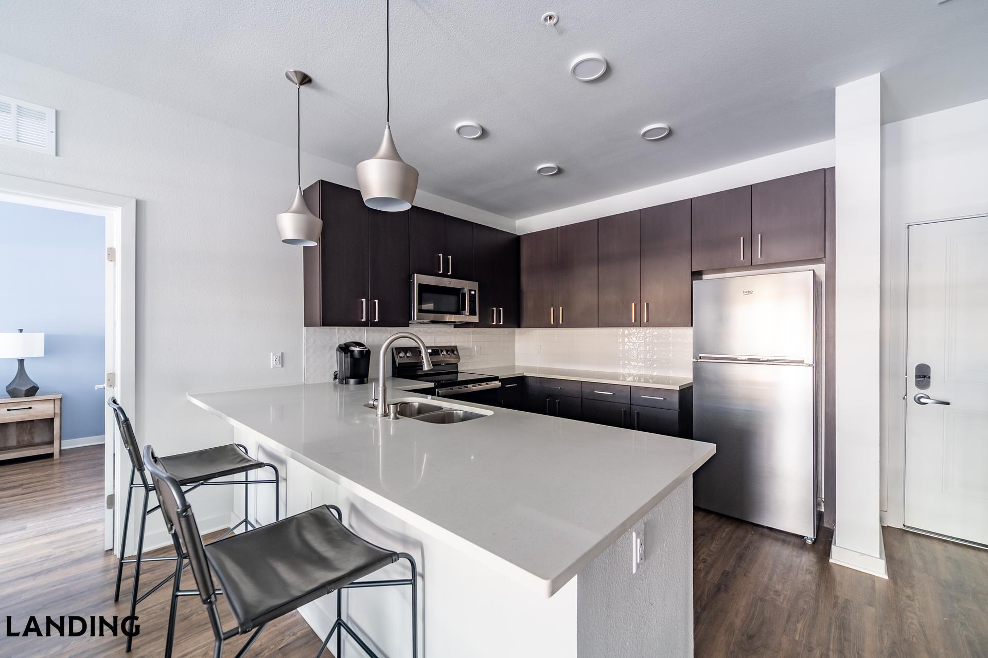 Building Photo - 1225 Utica Dr