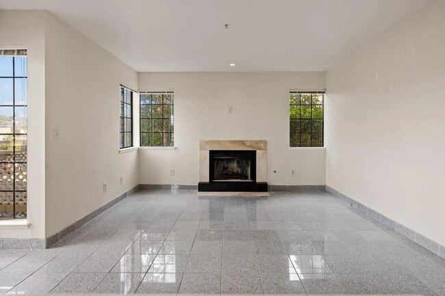 Building Photo - 230 Pheasant Ridge Rd