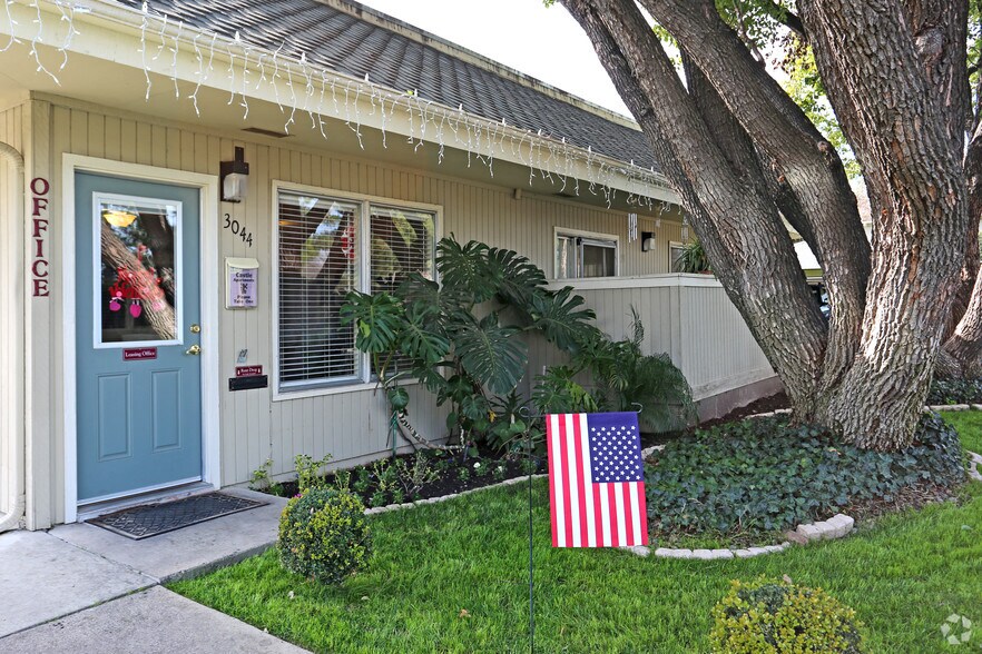 Castle Apartments Merced Ca Apartment Finder