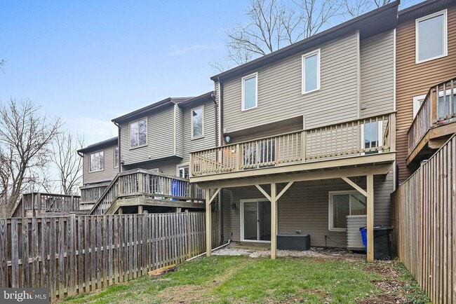 Building Photo - 9473 Clocktower Ln