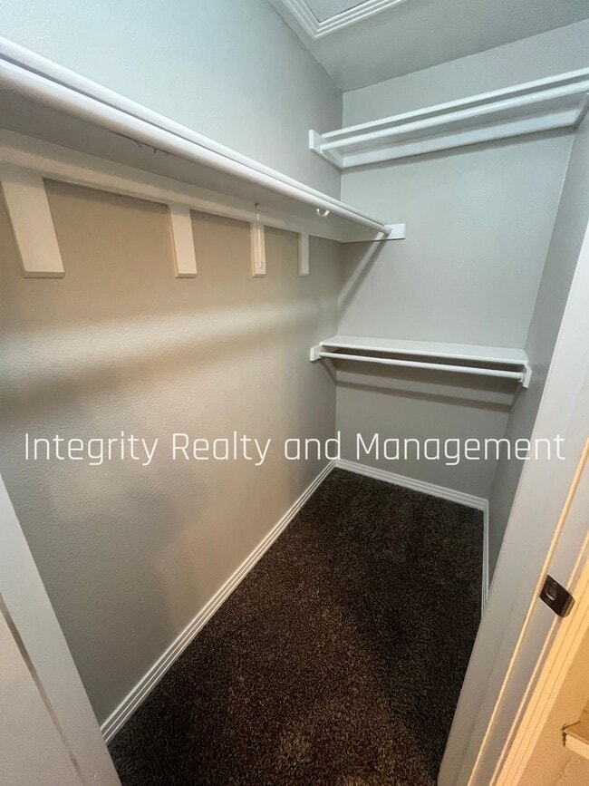 Building Photo - 4001 E 16th Ave