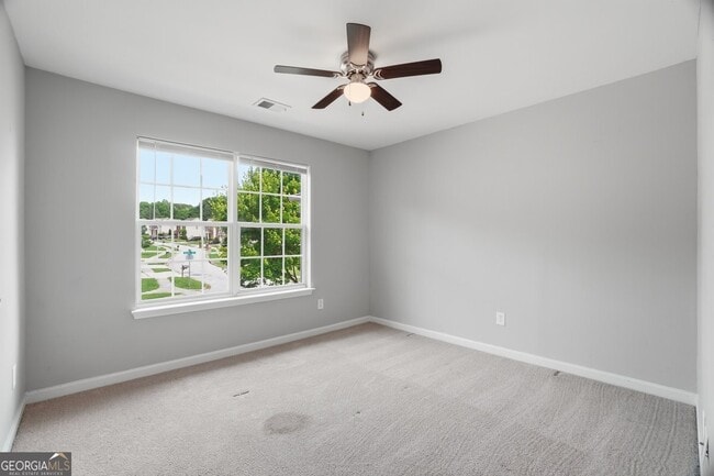 Building Photo - 3951 Oak Field Dr