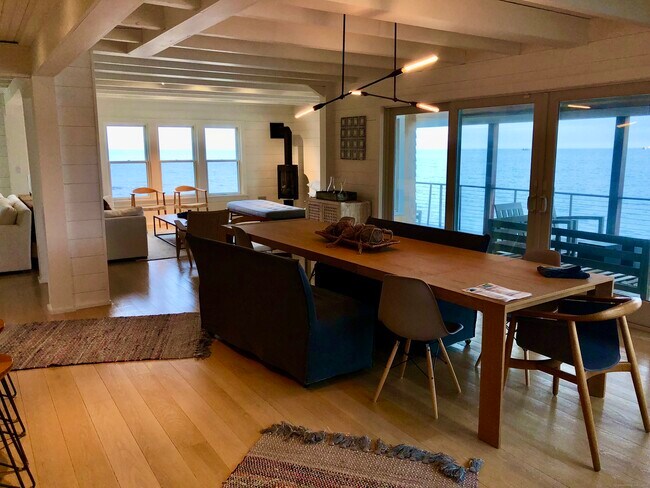 Building Photo - 66 Compo Mill Cove