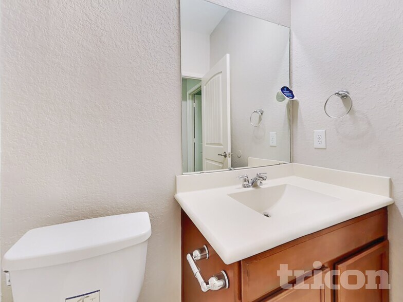 Building Photo - 5907 Cielo Ranch