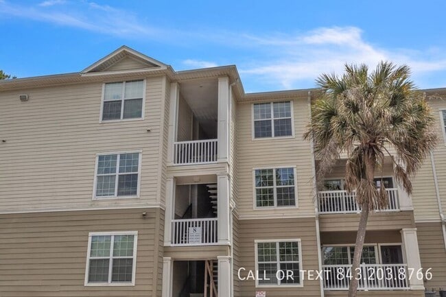 Building Photo - 700 Daniel Ellis Dr