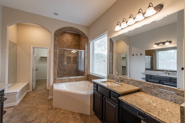 Building Photo - 74 S Sawbridge Cir