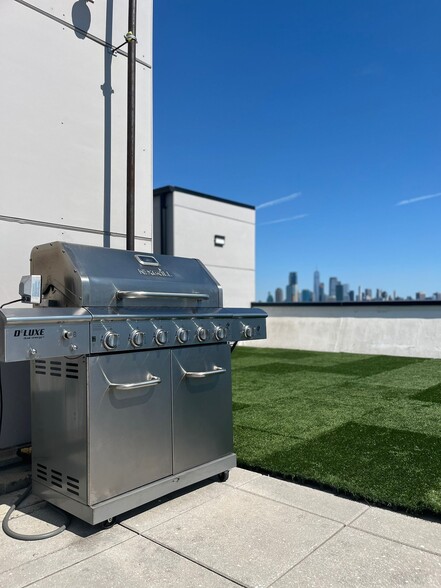 Building Photo - 324 Arlington Ave