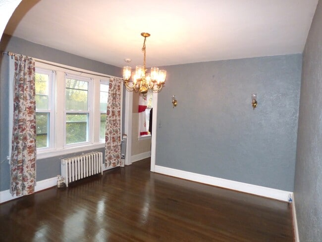 Building Photo - 1387 Norman St