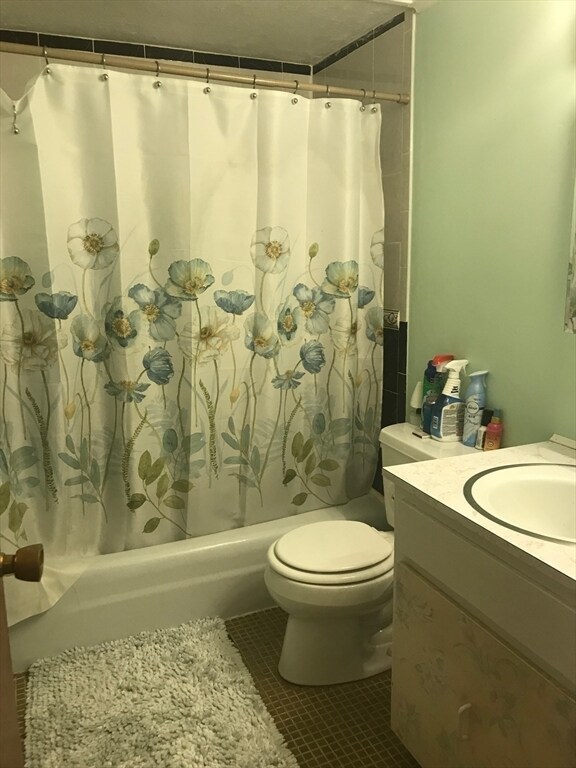 Building Photo - 27 Alpine St