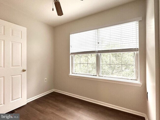 Building Photo - 5700 Medallion Ct