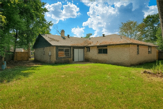 Building Photo - 7015 Maple Fox Dr