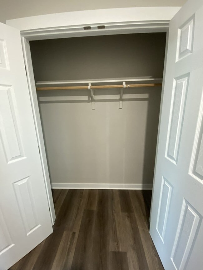 Building Photo - 151 Sherwood Dr