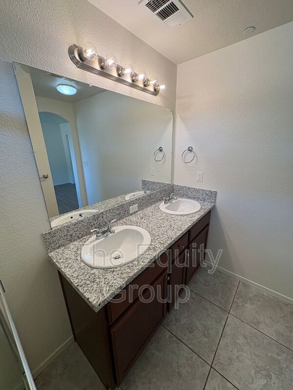 Building Photo - 2314 Cape Canyon Ave