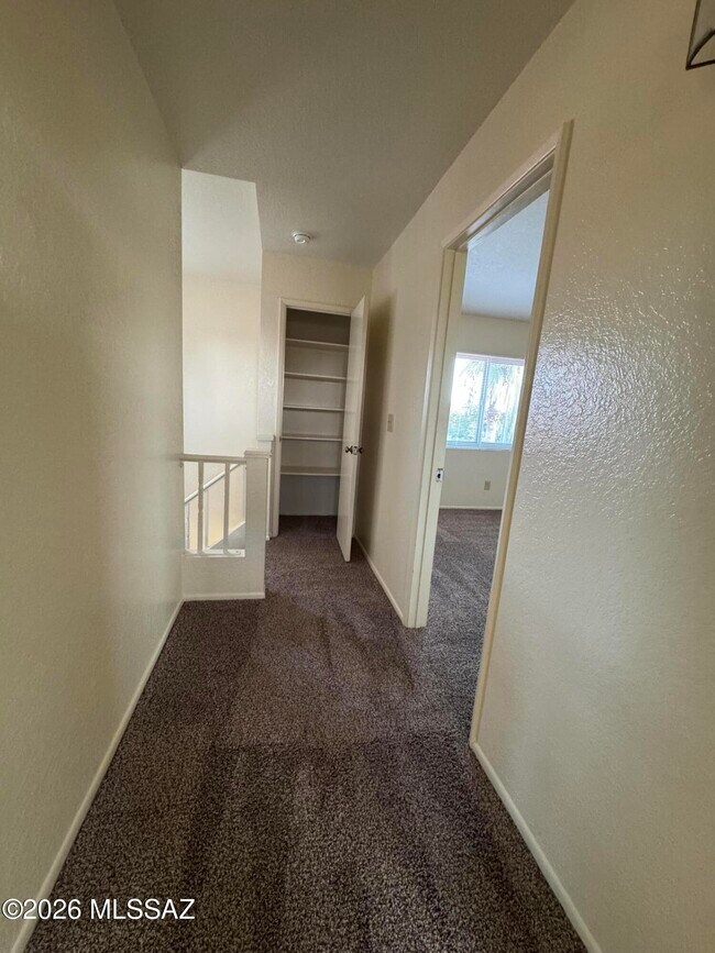 Building Photo - 5200 W Wood Owl Dr