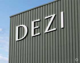 Building Photo - Dezi