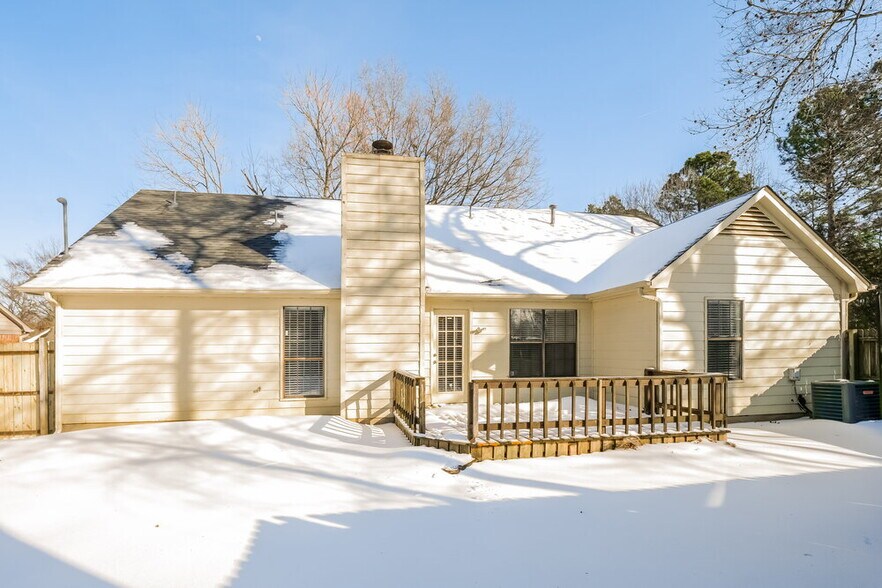 Building Photo - 4005 Eagle Ridge Ln