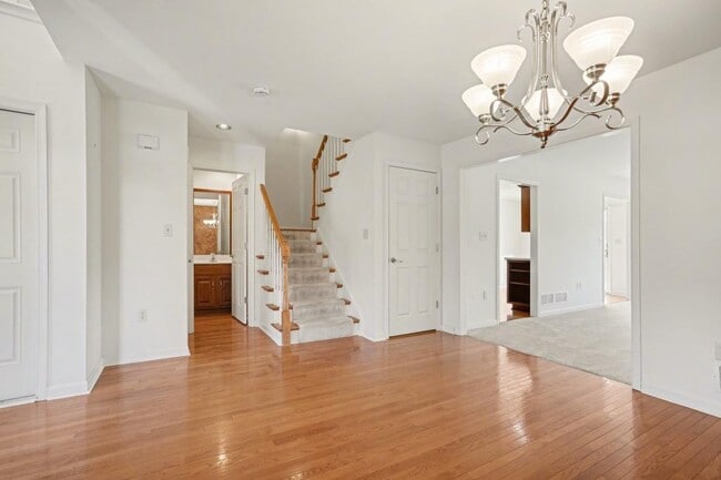 Building Photo - 5050 Mendenhall Dr.