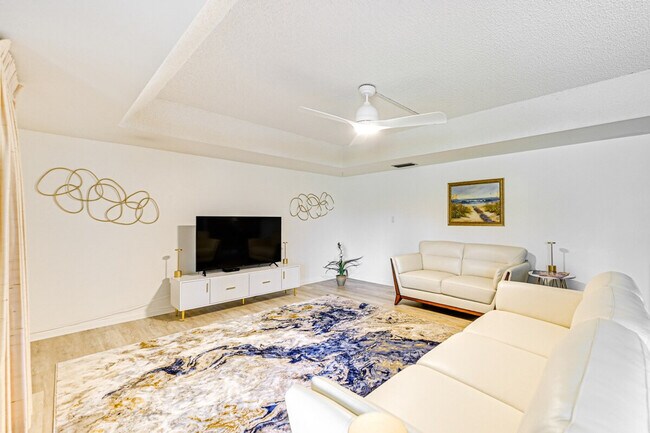 Building Photo - 432 Teryl Rd