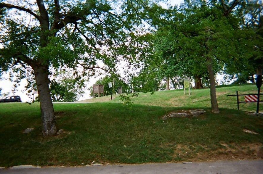 Dog Park across the street. - 3145 Parthenon Ave