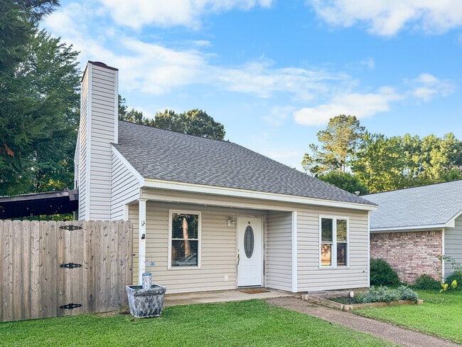Building Photo - 173b Cumberland Rd