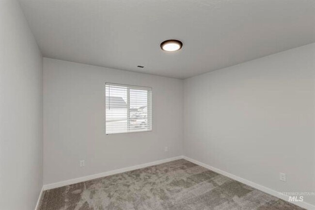 Building Photo - Brand New 4 Bedroom 2 Bathroom Home in South Meridian