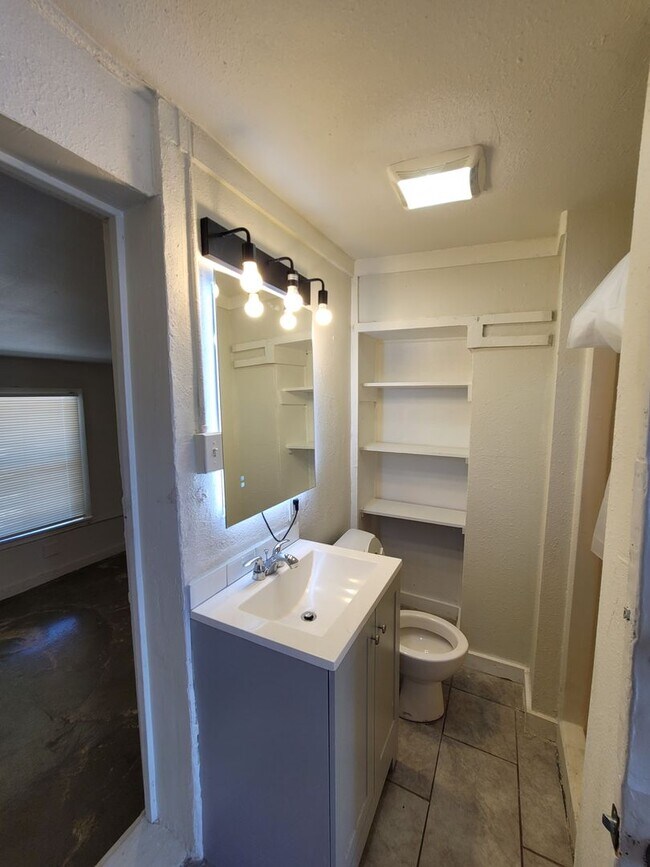 Building Photo - 1334/1336 Rigsby