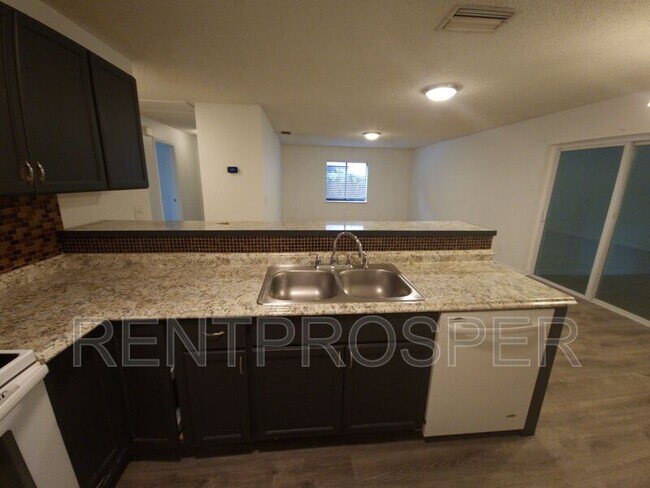 Building Photo - 3004 Patel Dr