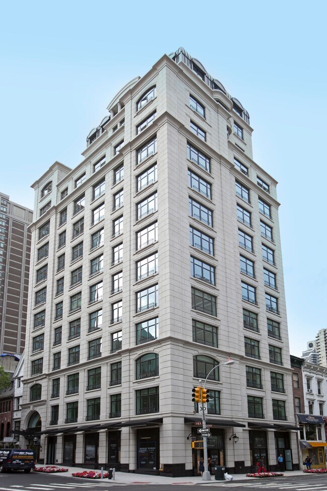 Building Photo - 132A E 65th St
